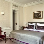 Hotell Royal Garden Champs-elysees