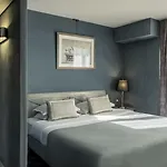 Hotel Royal Garden Champs-elysees