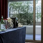 Royal Garden Champs-elysees 4* Parijs