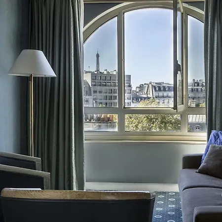 Royal Garden Champs-elysees 4*