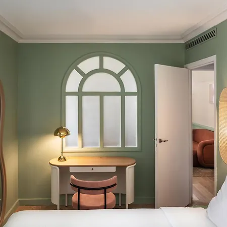 Royal Garden Champs-elysees 4*