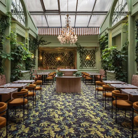 Hotel Royal Garden Champs-elysees Paris