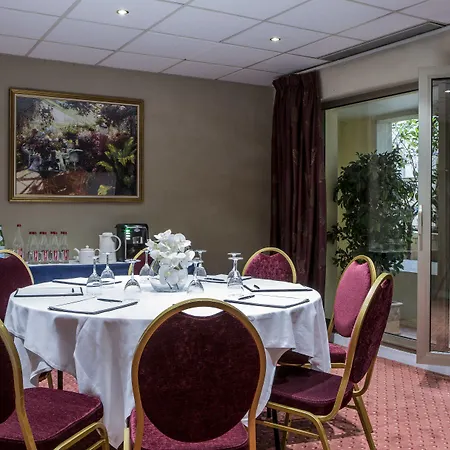 Hotel Royal Garden Champs-elysees Paryż