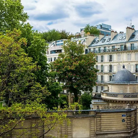 Royal Garden Champs-élysées Hotel Paris