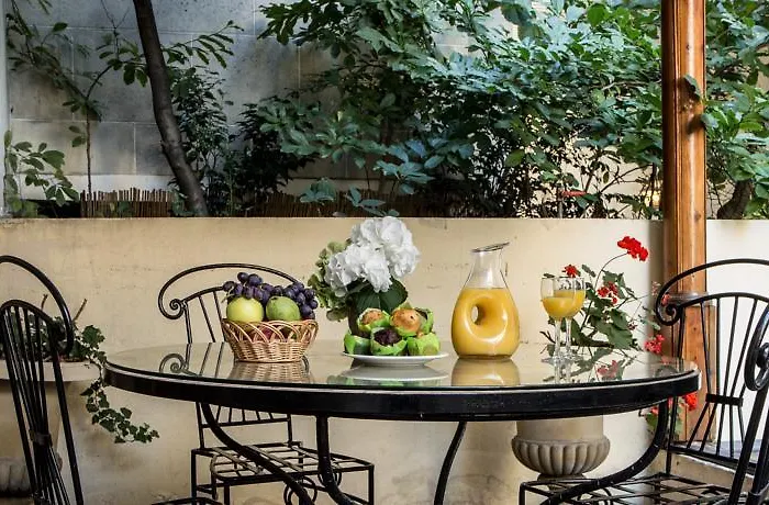 Hotel Royal Garden Champs-elysees