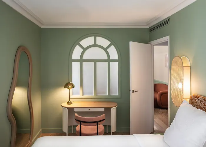 Royal Garden Champs-elysees 4*