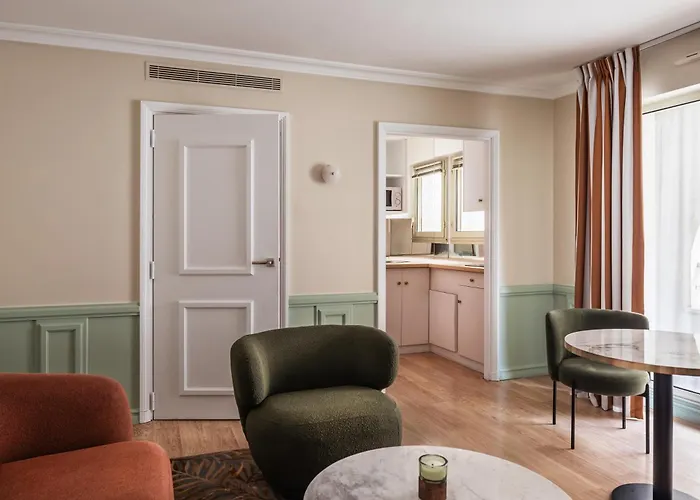 Royal Garden Champs-elysees 4* Paryż