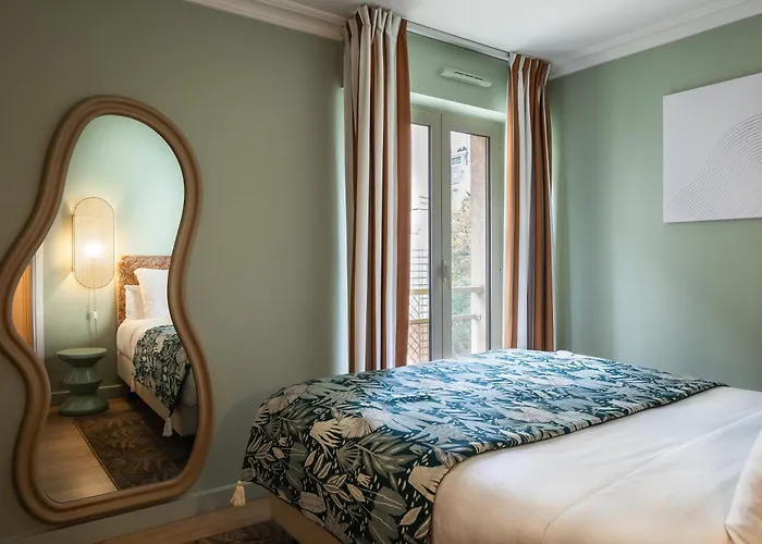 Royal Garden Champs-elysees