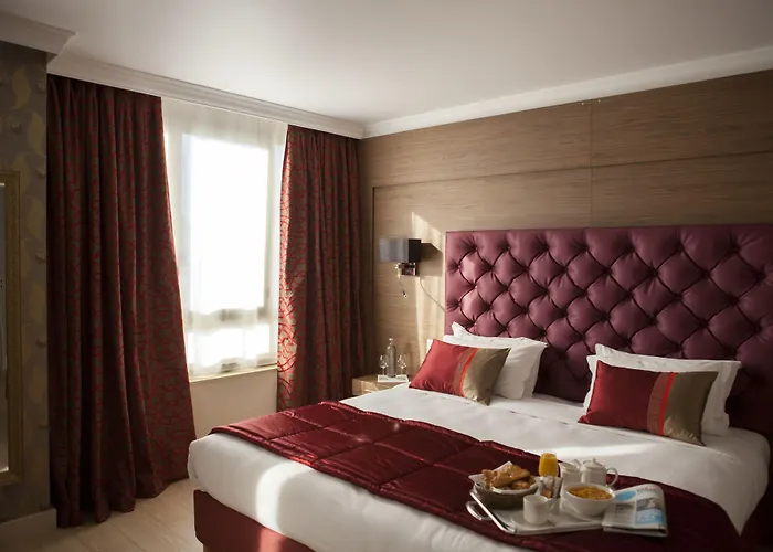 Royal Garden Champs-elysees 4*