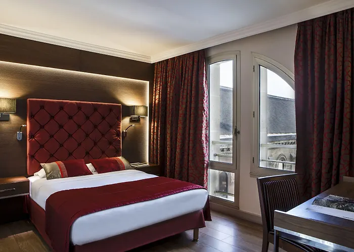 Royal Garden Champs-elysees 4*