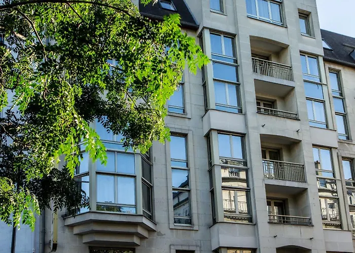 Royal Garden Champs-elysees Hotel 4*