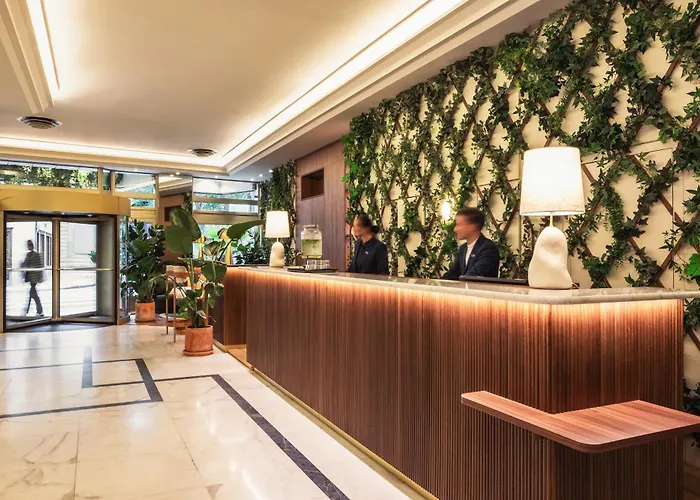 Royal Garden Champs-elysees 4* Paryż