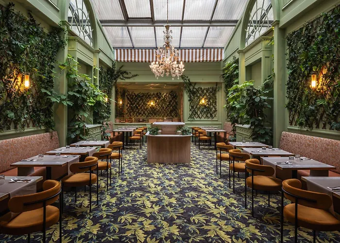 Royal Garden Champs-elysees Hotel Paryż