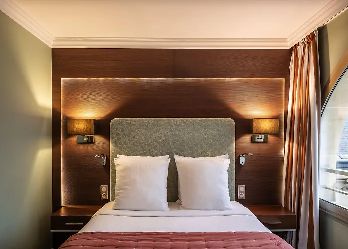 Royal Garden Champs-elysees 4* Paryż