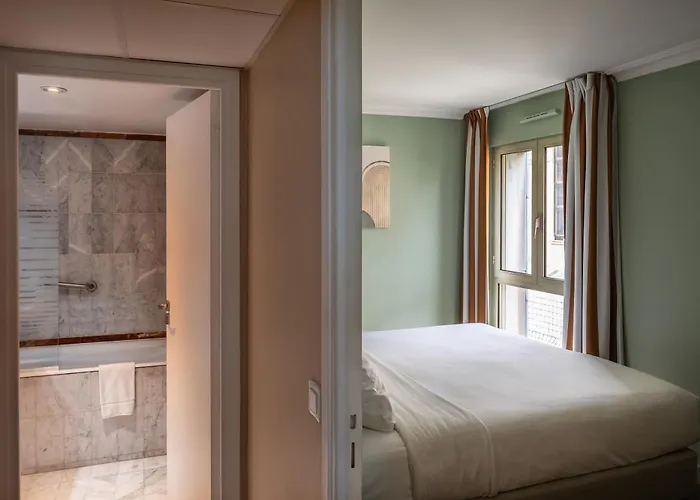 Royal Garden Champs-elysees