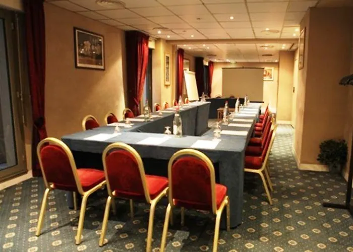 Royal Garden Champs-elysees 4* Paryż