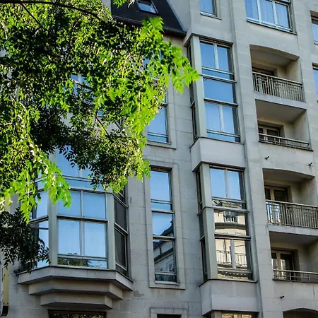 Royal Garden Champs-elysees فندق 4*