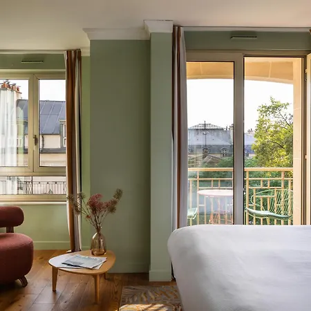 Royal Garden Champs-elysees